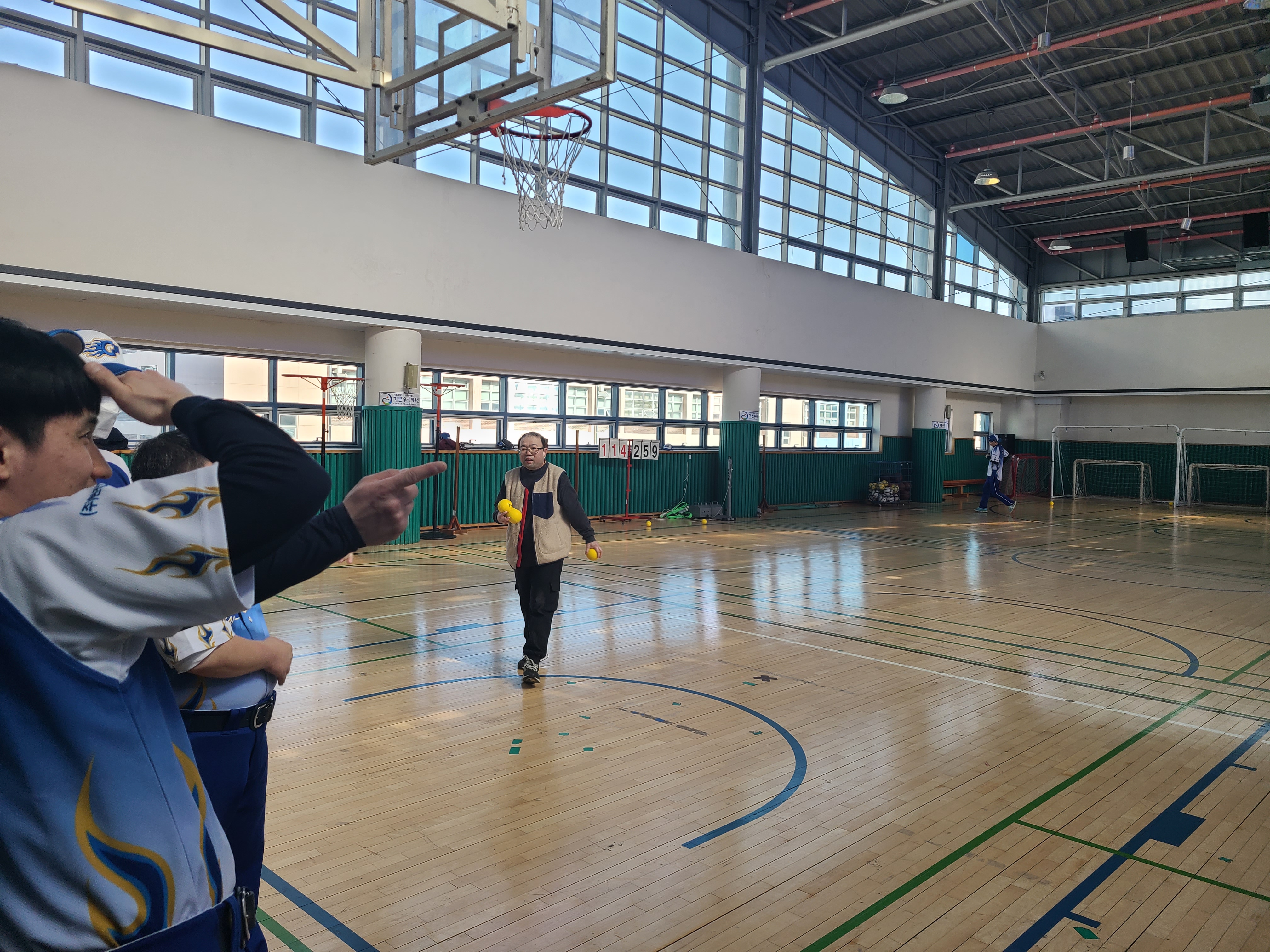 02월 13일 이용자 자치활동 티볼 스포츠 프로그램 활동